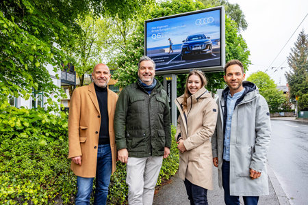 V.l.n.r.: Thomas Frauenschuh (Head of Regional Sales Salzburg EPAMEDIA), Andreas Hochreiter (Leiter Media PMC), Nina Hofer (Campaign Marketing Audi Österreich) und Korbinian Schleich (Head of Brand & Experiential Marketing Audi Österreich). © EPAMEDIA