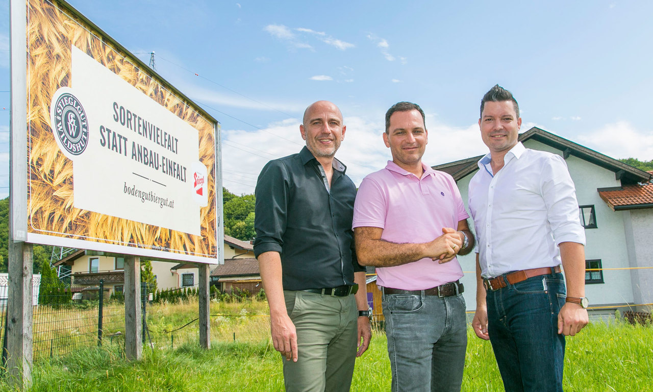 V.l.n.r.: Thomas Frauenschuh (Regionalleiter EPAEMDIA Salzburg), Torsten Pedit (Head of Marketing Stieglbrauerei zu Salzburg), Robert Beck (Sales Director EPAMEDIA). Fotocredit: EPAMEDIA