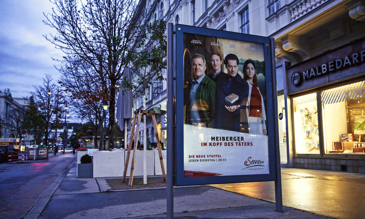 Werbeplakat Servus TV