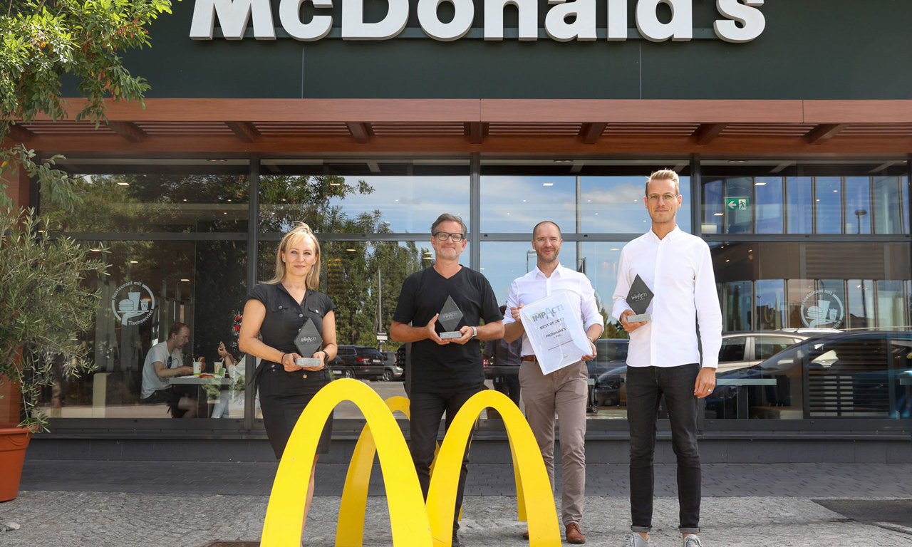 V.l.n.r.: Bisi Andrejevic (Senior Client Manager, OMD), Andreas Spielvogel (Executive Creative Director, DDB), Marcus Zinn (Director Sales, EPAMEDIA), Benedikt Böcker (Director Marketing, McDonald’s Österreich). © EPAMEDIA