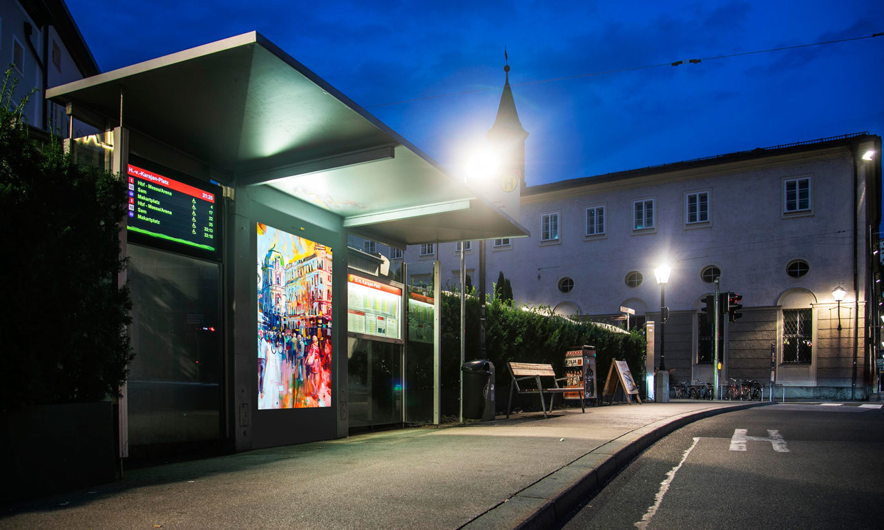Digitales Citylight am Herbert von Karajan Platz in Salzburg. (c) EPAMEDIA