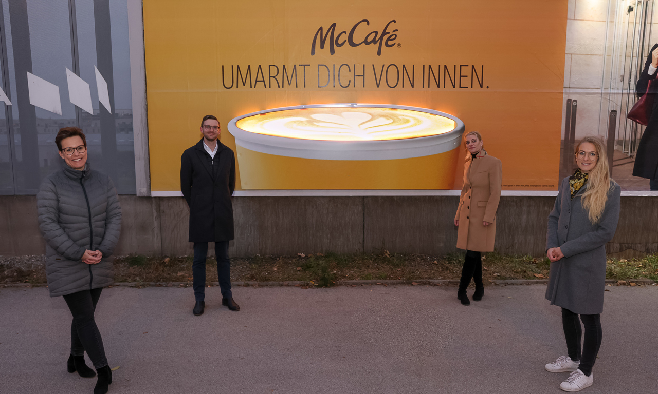V.l.n.r.: Andrea Fanschek (McCafé Lead McDonald’s Österreich), Johannes Brenner (Key Account Manager EPAMEDIA), Beate Reikersdorfer (Client Service Manager EPAMEDIA), Elisabeth Ofenböck (Kundenberatung DDB). © EPAMEDIA