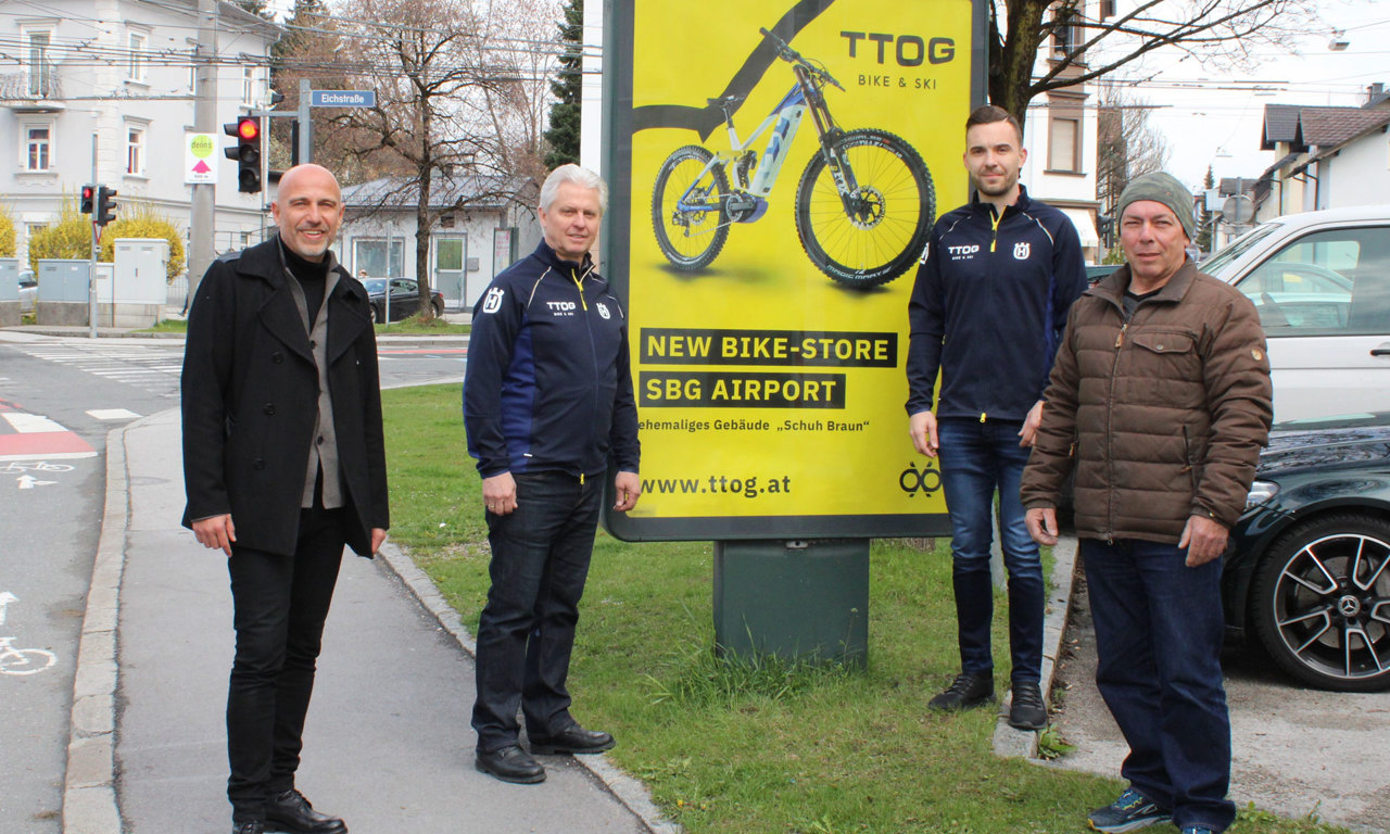 V.l.n.r.: Thomas Frauenschuh (EPAMEDIA), Erich Brenner (Stv. Geschäftsführer und Betriebsleiter TTOG), Niki Plätzer (Geschäftsführer TTOG) und Sigi Strasser (Agentur Sistra). © EPAMEDIA