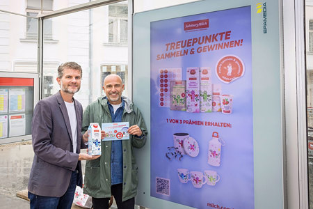V.l.: Florian Schwap (Head of Marketing & Innovation Salzburg Milch) und Thomas Frauenschuh (Head of Regional Sales EPAMEDIA Salzburg). © EPAMEDIA
