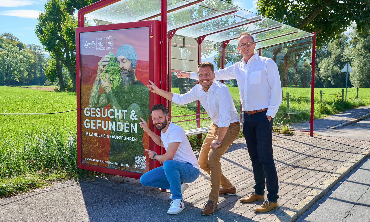 V.l.: Martin Wagner (Leitung Marketing & Kommunikation Ländle Qualitätsprodukte Marketing), Willi Georg Bonjsak (Head of Regional Sales EPAMEDIA Vorarlberg), Marcel Strauß (Geschäftsführung Ländle Qualitätsprodukte Marketing). © EPAMEDIA