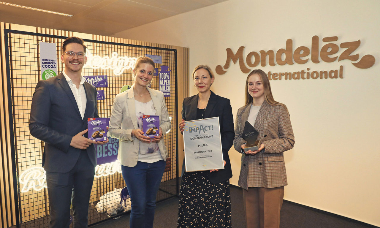 V.l.: Laurin Wondra (Key Account Manager EPAMEDIA), Christine Benesch (Corporate & Government Affairs Manager DACH Mondelez Österreich), Iris Litschauer (Senior Brand Manager Milka Bakery DACH Mondelez Österreich), Kateryna Tochanenko (Brand Manager Milka Bakery DACH Mondelez Österreich). © EPAMEDIA
