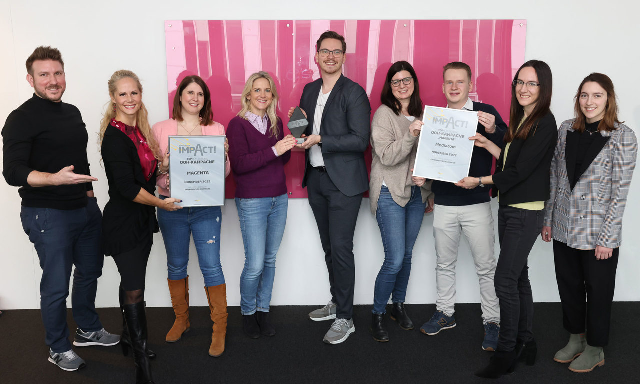 V.l.: Marcus Stiasny (EssenceMediacom), Claudia Mohr-Stradner (EPAMEDIA), Nina Mack, Alexandra Flicker (beide Magenta), Laurin Wondra (EPAMEDIA), Cathrin Fuchs, David Kallinger (beide EssenceMediacom), Petra Lang (EPAMEDIA), Anna Ratz (EssenceMediacom). © EPAMEDIA