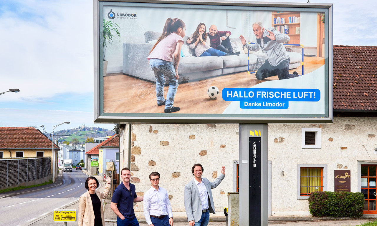 V.l.n.r.: Bettina Gundendorfer (Head of Regional Sales Oberösterreich EPAMEDIA), Richard Adamitsch (Miteigentümer LIMODOR), Alexander Haase (Geschäftsführer LIMODOR), Patrick Tiefenbach (Geschäftsführer ELEPHANTS 5) © EPAMEDIA