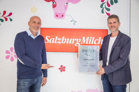 V.l.n.r.: Thomas Frauenschuh (Head of Regional Sales EPAMEDIA) und Florian Schwap (Leiter Marketing und Innovation SalzburgMilch). © EPAMEDIA 